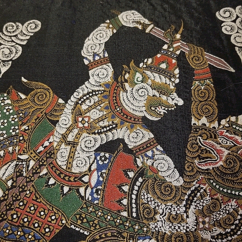 Vtg Asian silk panel depicting warriors - Picture 11 of 12